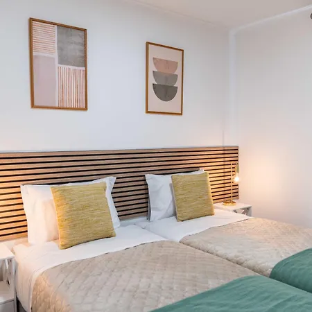 Atlantico * Πόντα Ντελγκάντα